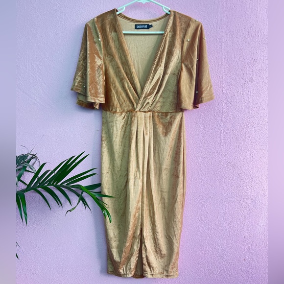 NWT SASSAFRAS one piece - Picture 9 of 10